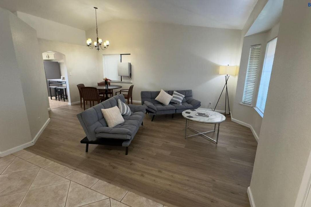 Oasis Hm Near Rancho Vista - Shared Hm
