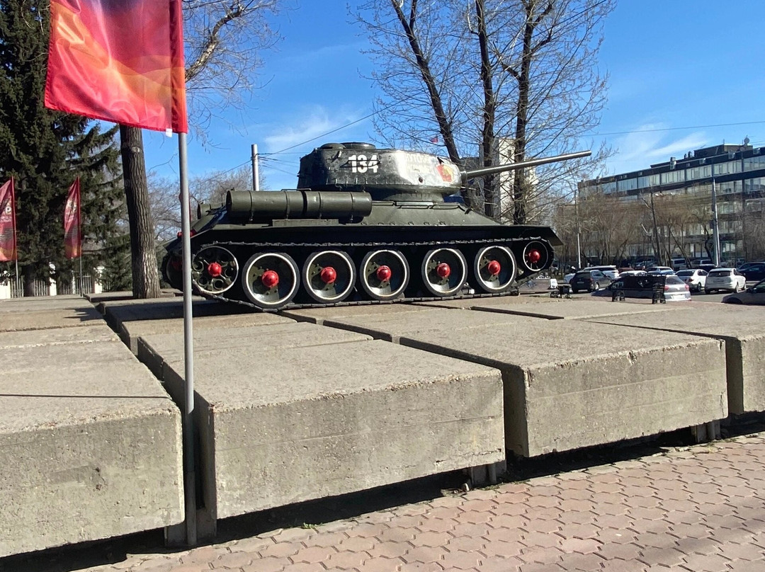 Tank Irkutskiy Komsomolets-伊尔库茨克必去景点