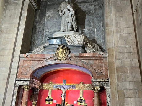 Catedral Basilica Menor de Nuestra Senora de la Paz-拉巴斯必去景点