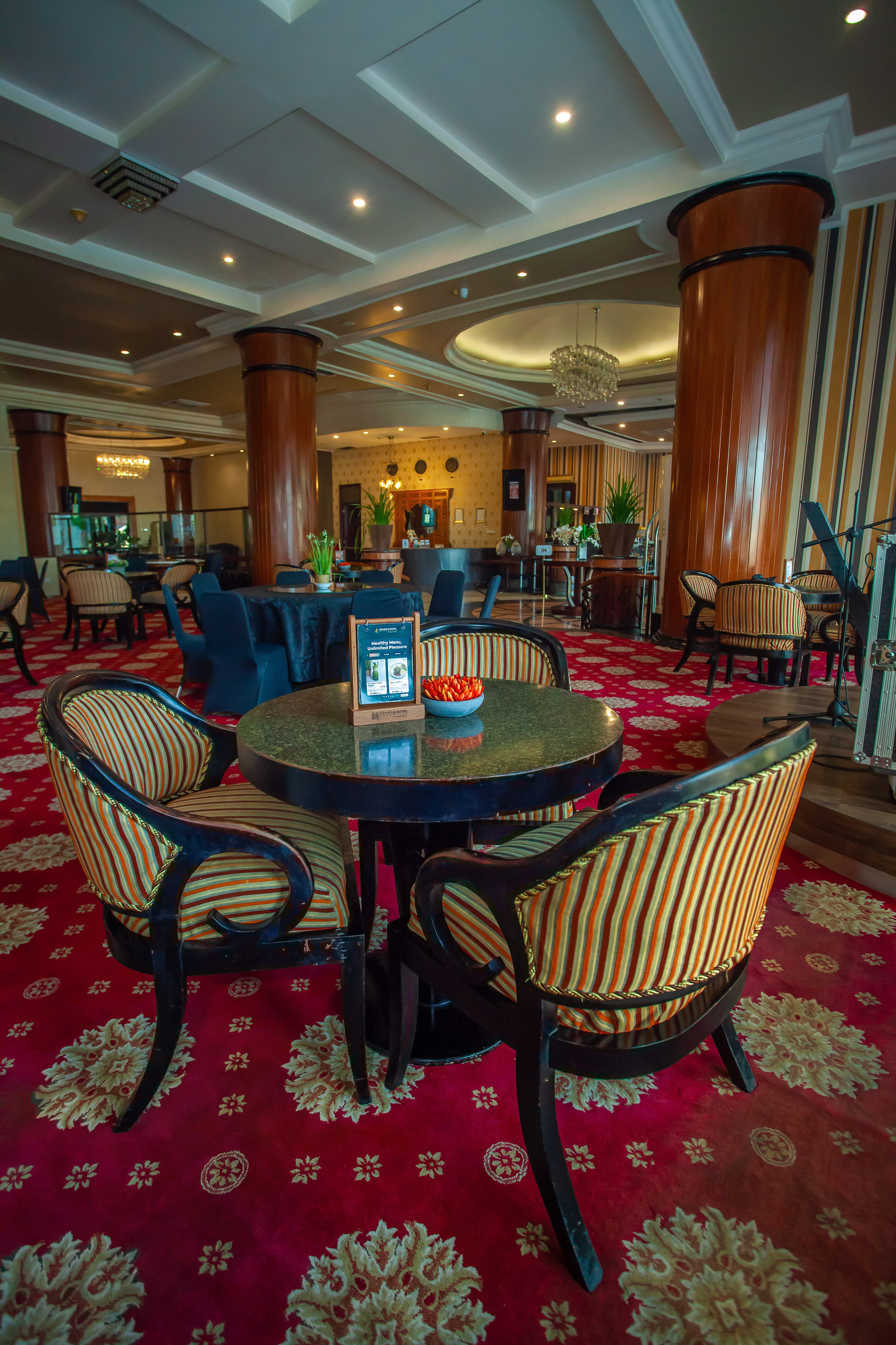 Grand Q Hotel Gorontalo-餐饮