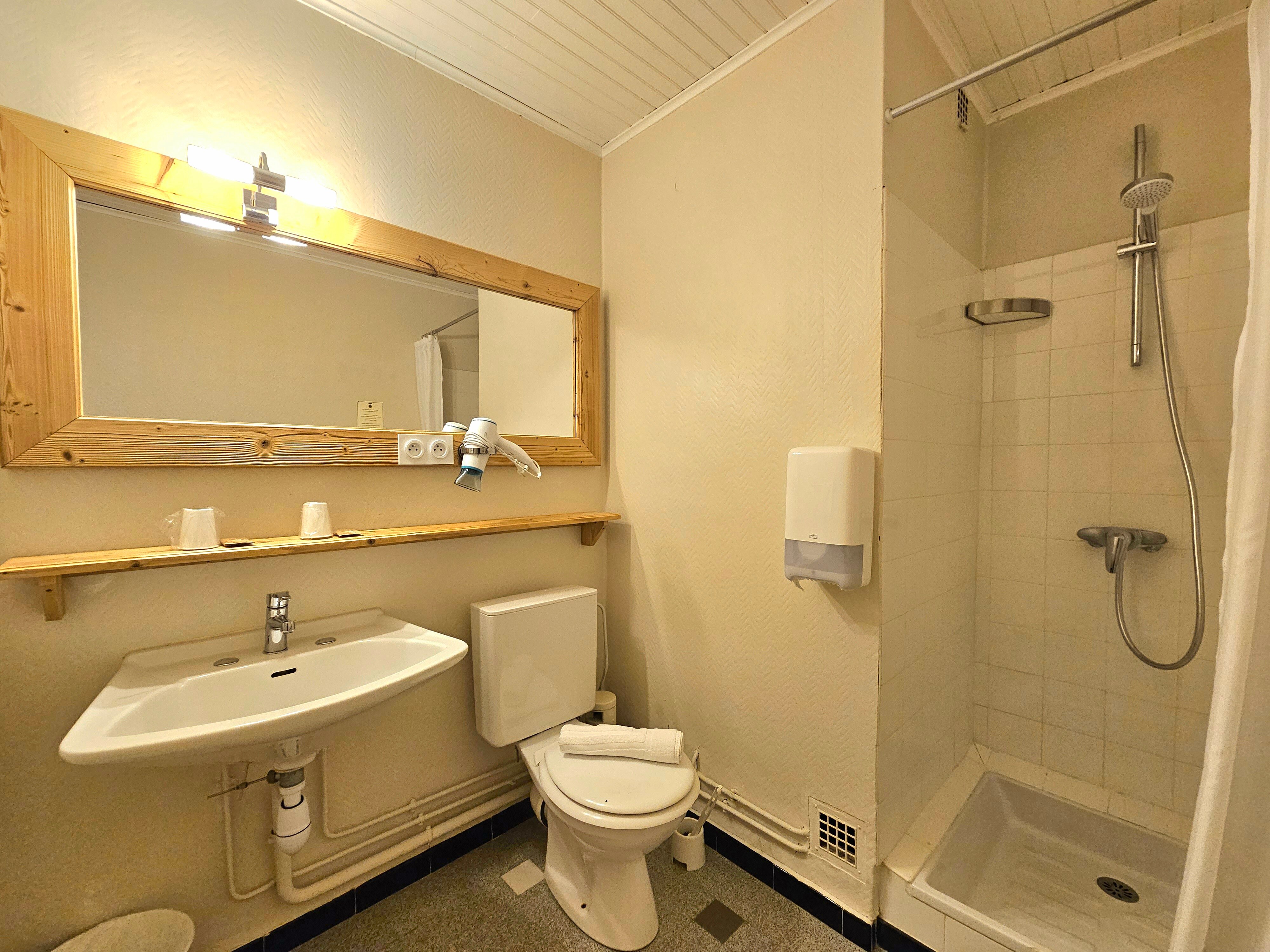 雷斯福洛肯斯酒店-浴室