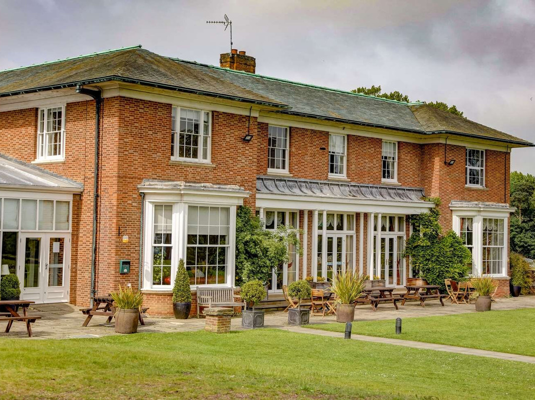 Best Western Plus Kenwick Park Hotel主图