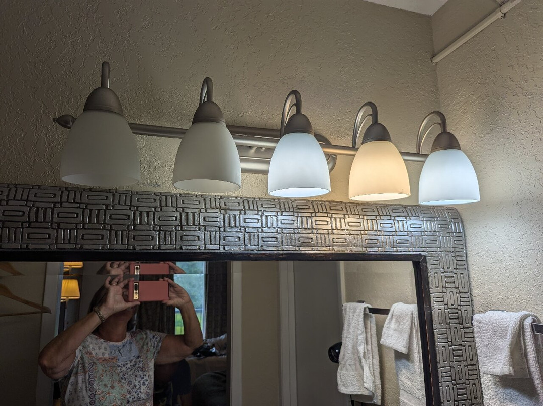 Residence Hub Inn & Suites主图