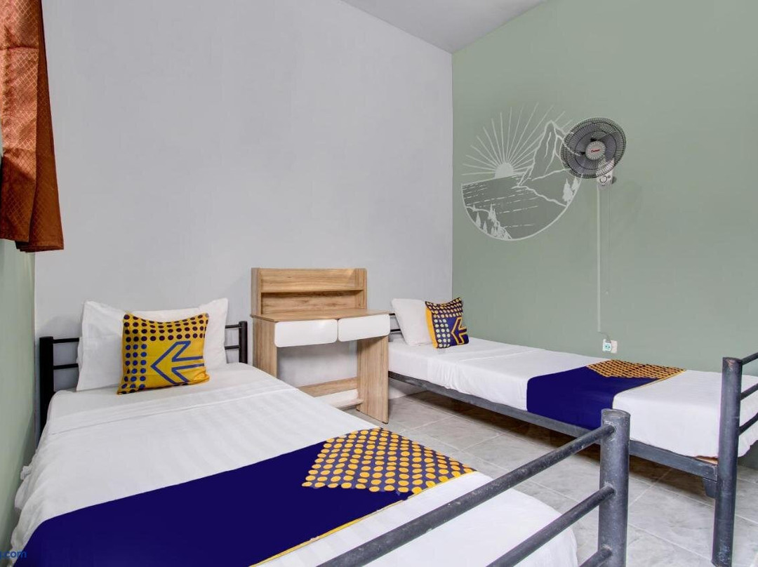 Spot On 92490 Casa Homestay Syariah