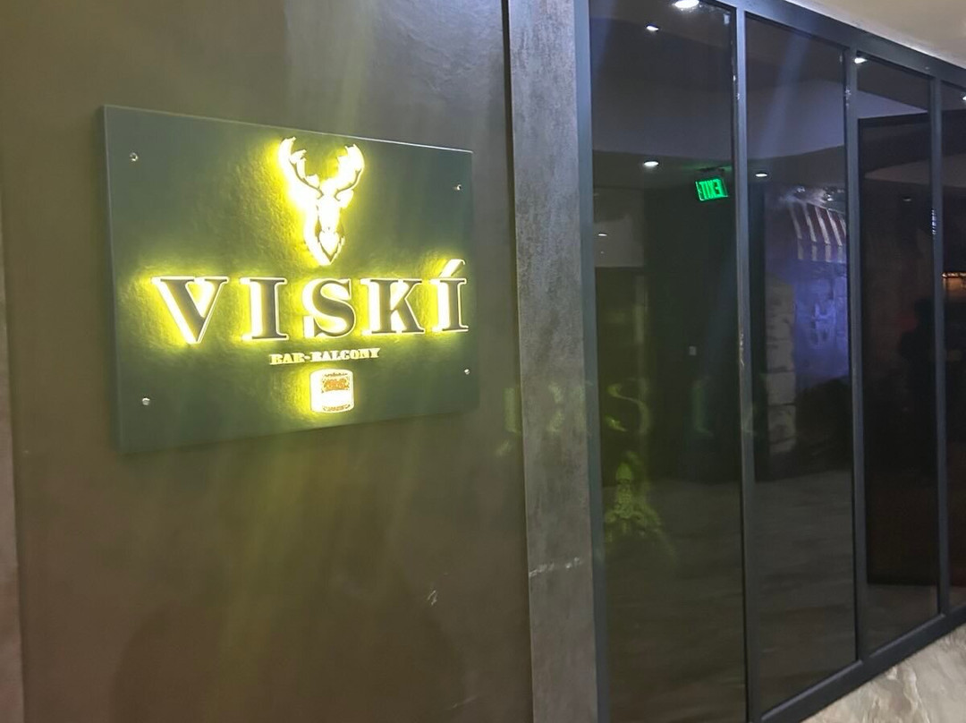 Viski Bar & Balcony