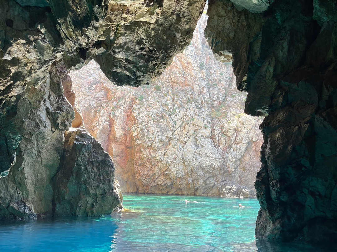 Mormora Boat Tour-Buggerru必去景点