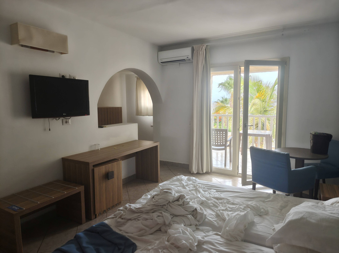 博阿维斯塔伊贝罗斯塔俱乐部 - 全包式主图