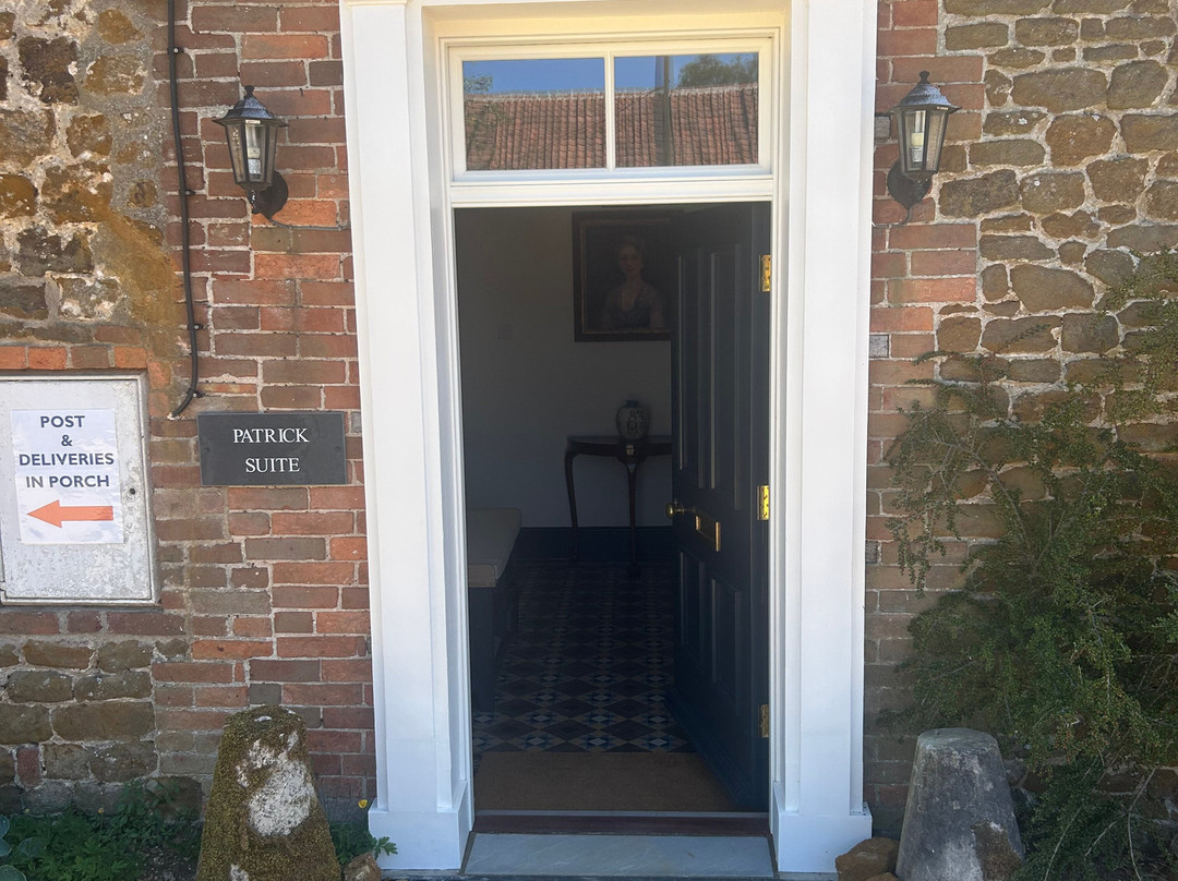 Cliff Farmhouse B&B Suites主图