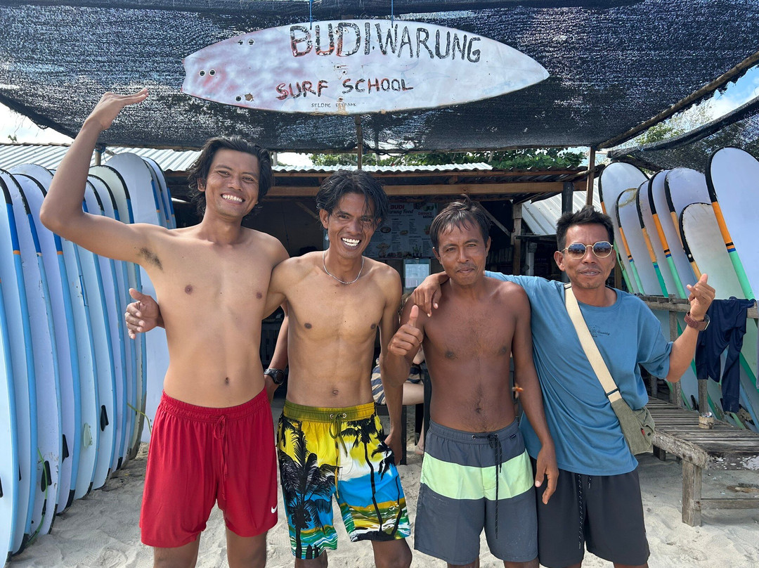 Warung Budi Surf-Selong Belanak必去景点