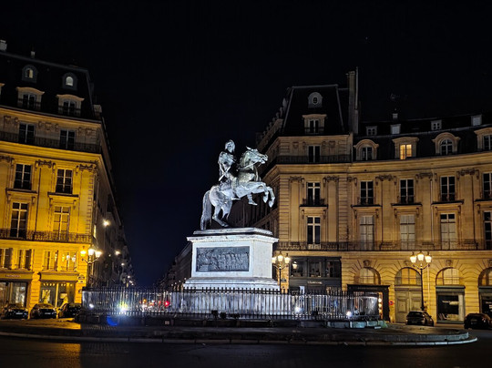 Statue Equestre de Louis XIV-巴黎必去景点
