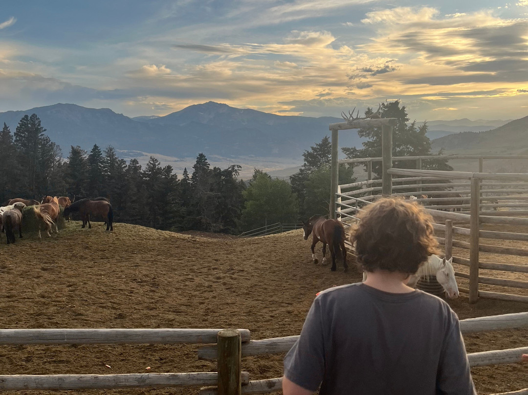 Hell's A-Roarin' Outfitters-加德纳必去景点