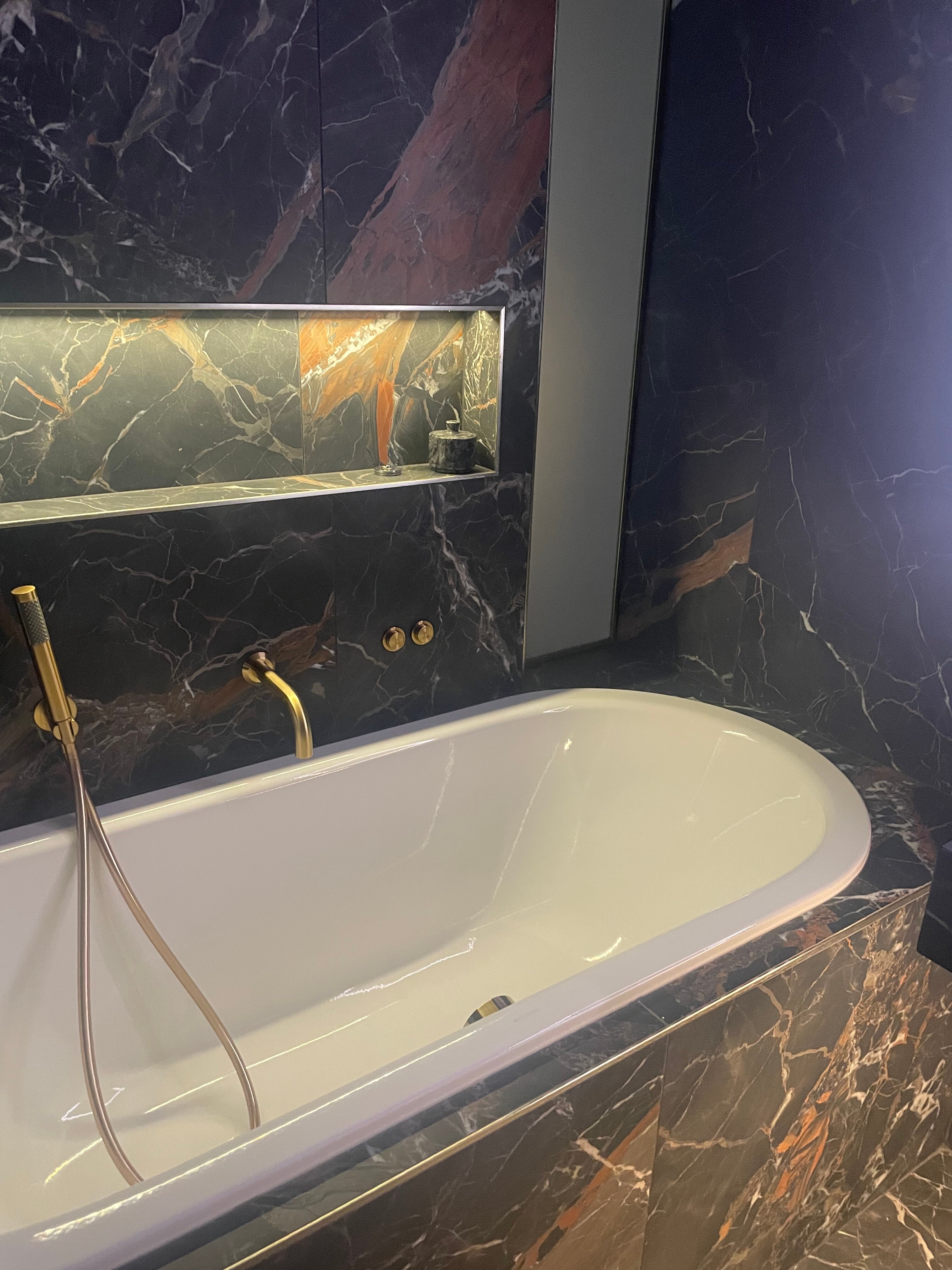 No.4 Carlton Hotel-浴室