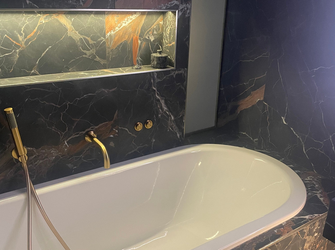 No.4 Carlton Hotel主图