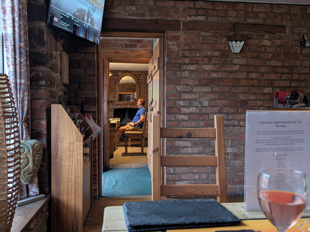 The George Inn & Millingbrook Lodge主图