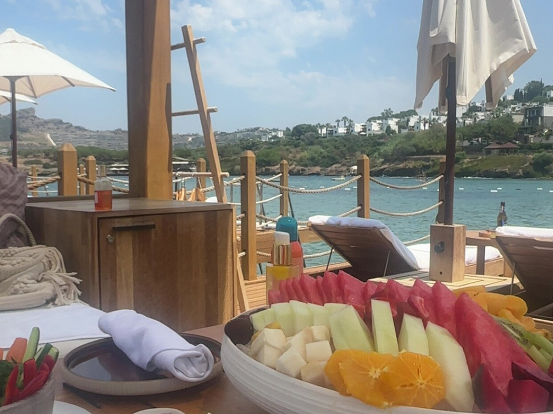 Beach Club at The Bodrum EDITION-Yalikavak必去景点