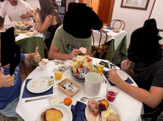 特米纳斯广场酒店主图