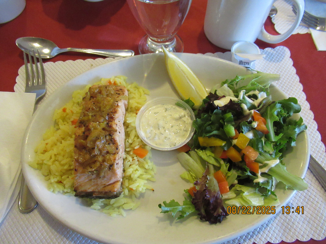 Maple Leaf Tours-金斯顿必去景点