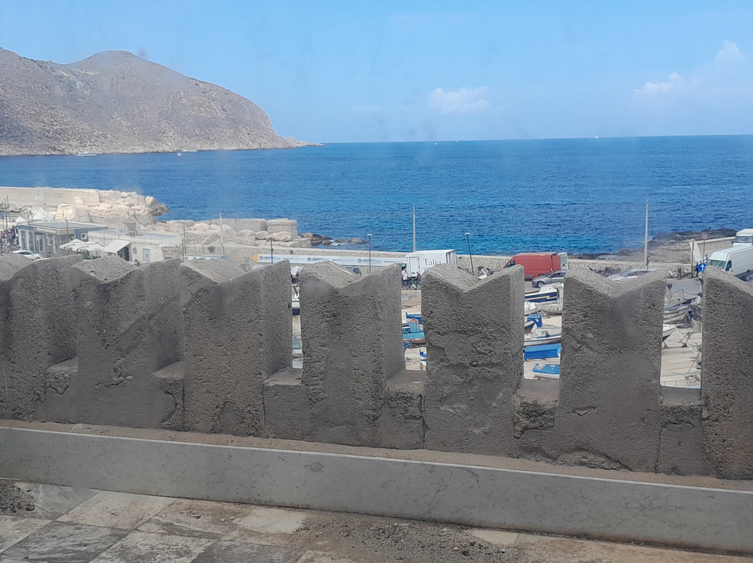 Palazzo Florio-法维格纳纳必去景点