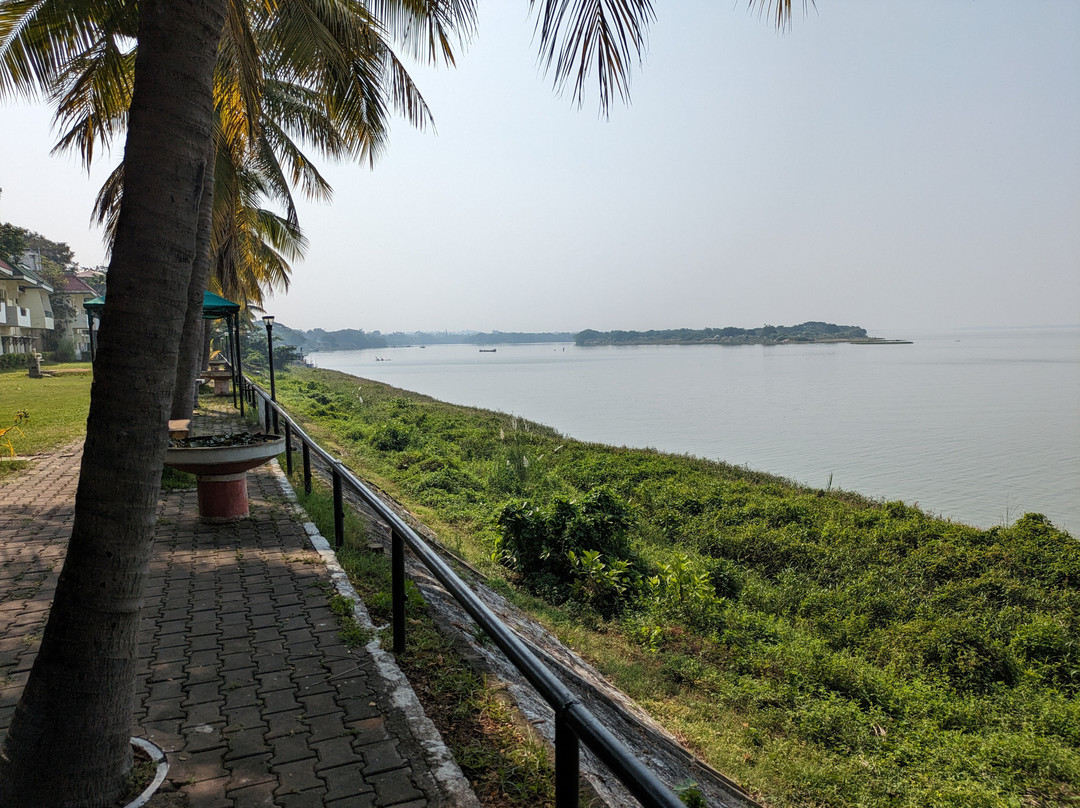 Hotel River Bay主图