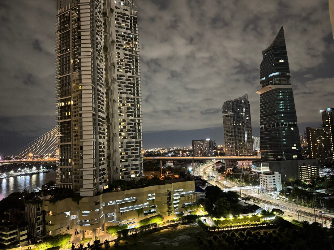 河边服务式酒店公寓主图