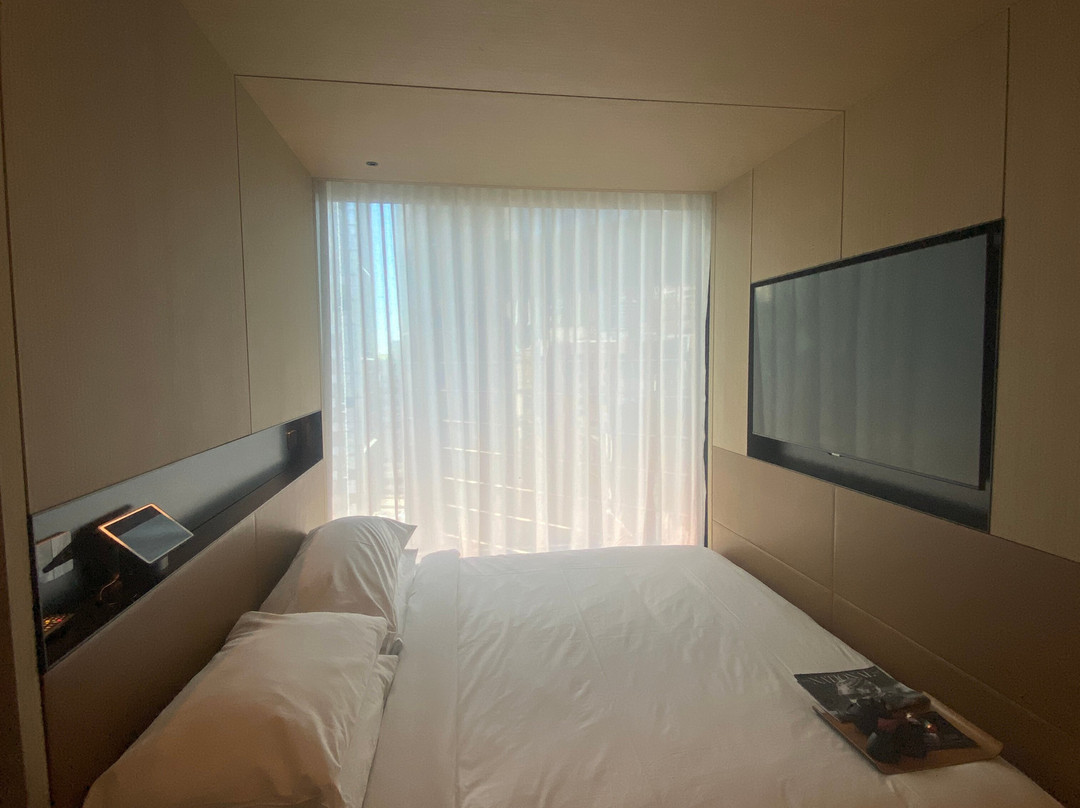 Little National Hotel Sydney主图