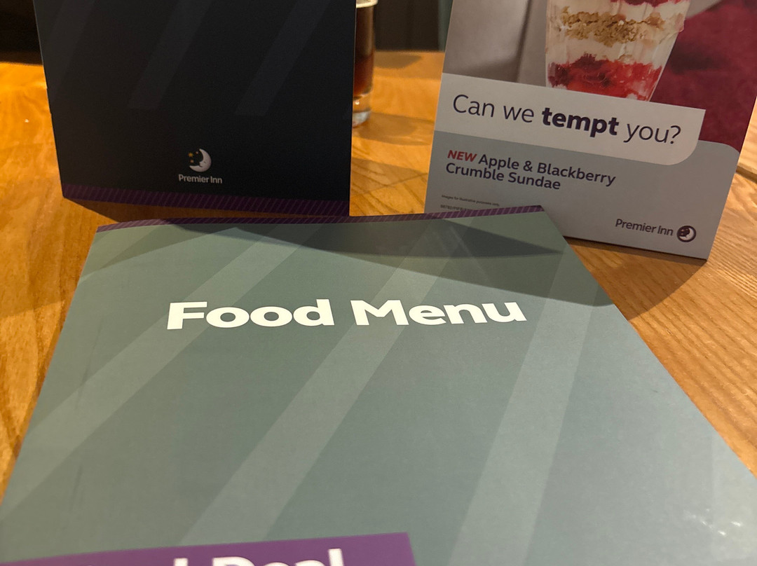 Premier Inn Slough Central South (Windsor Road) hotel主图