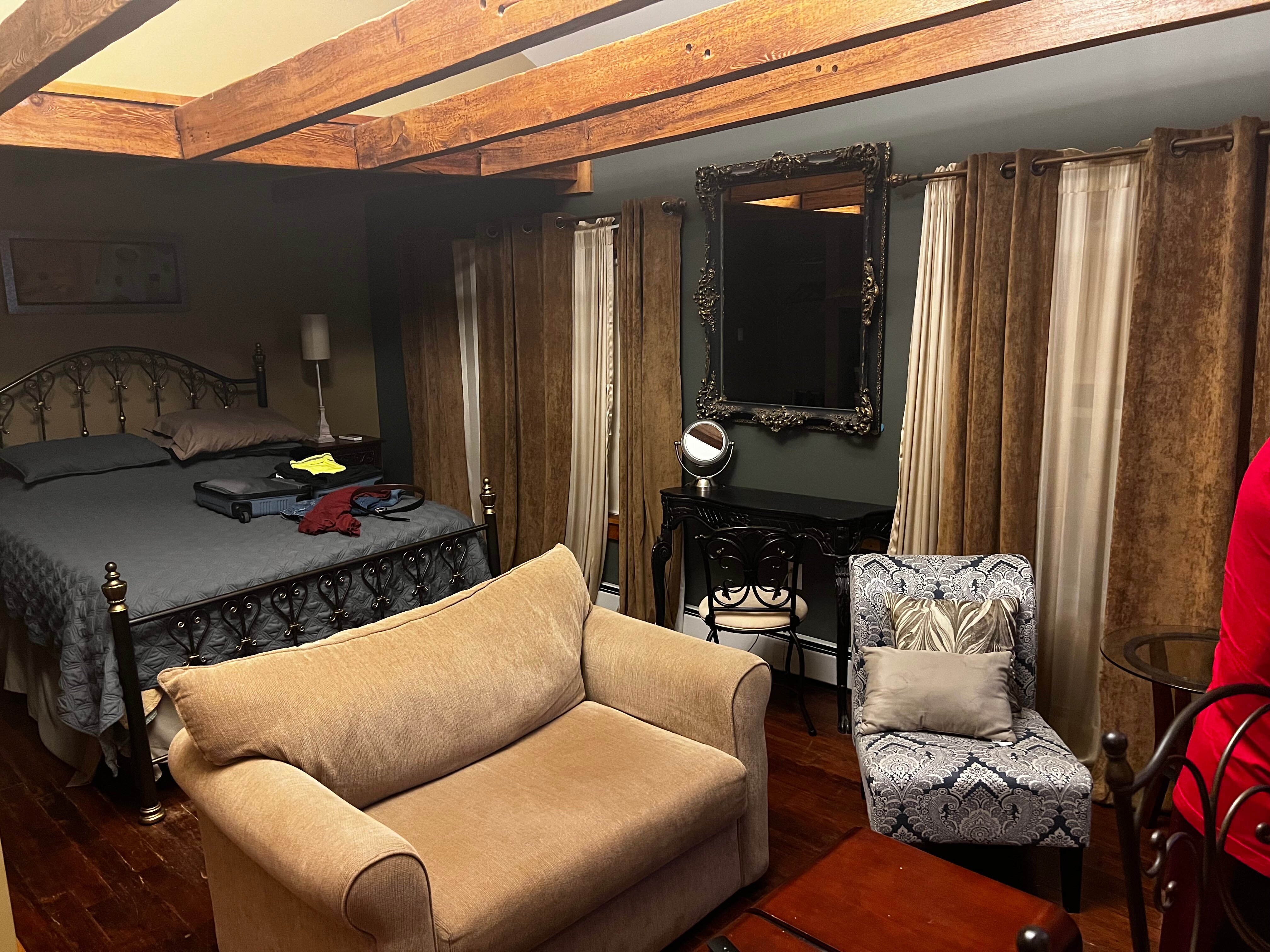 The Village Inn-官方