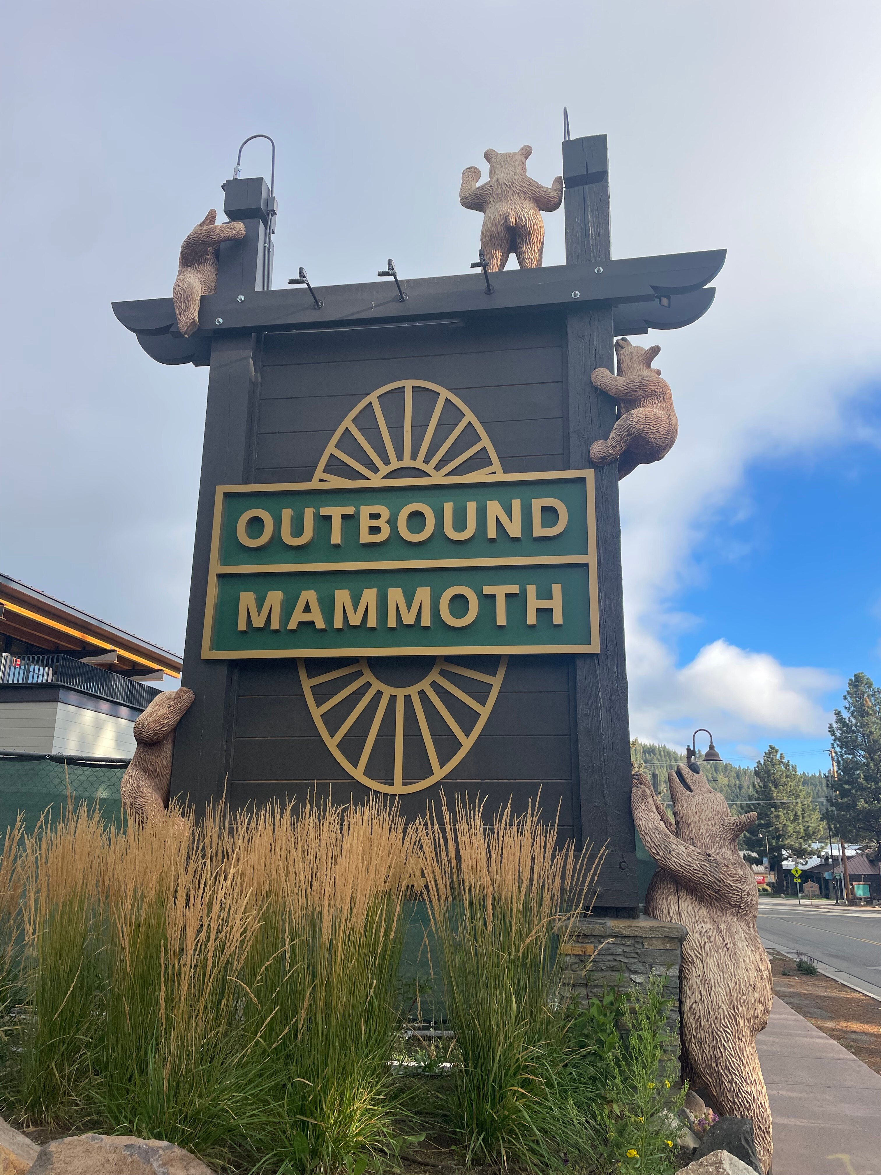 内华达山脉度假水疗酒店-官方