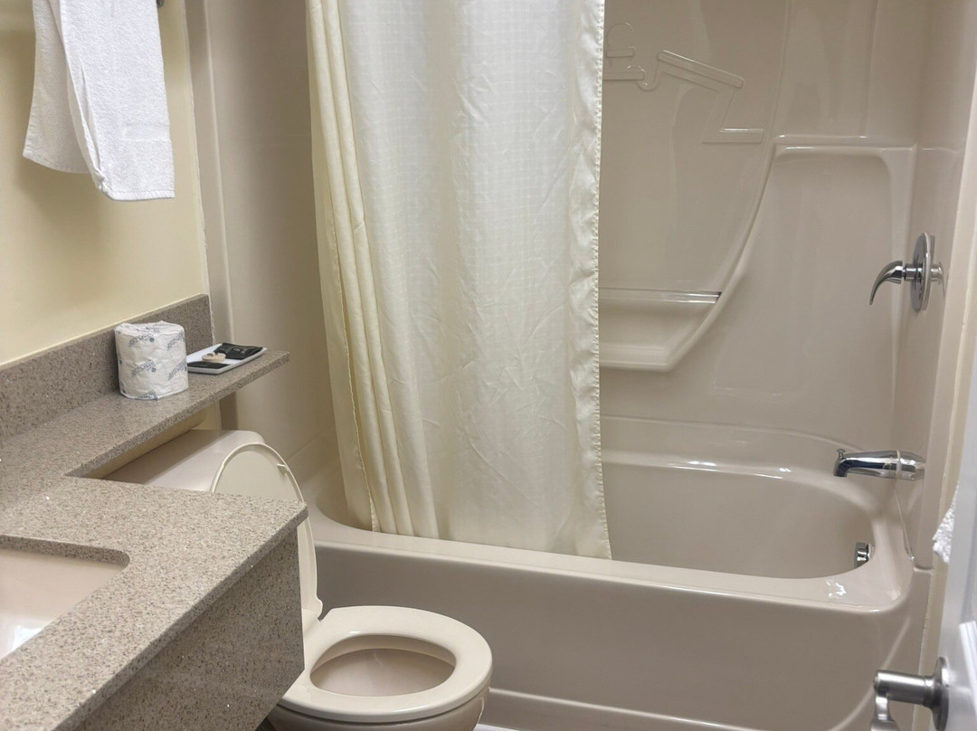 Colonial House Motor Inn主图