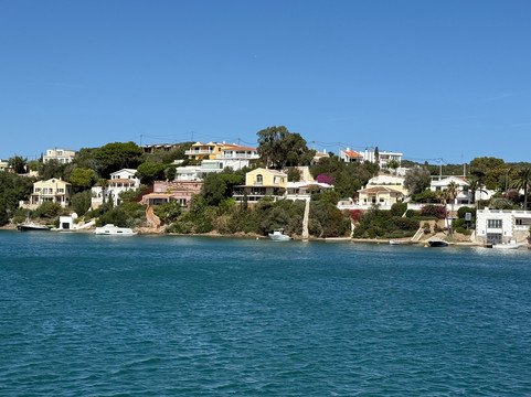 Yellow Catamarans-Mahon必去景点