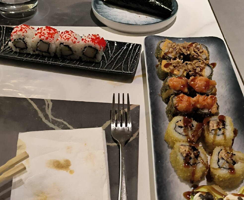 Full Sushi