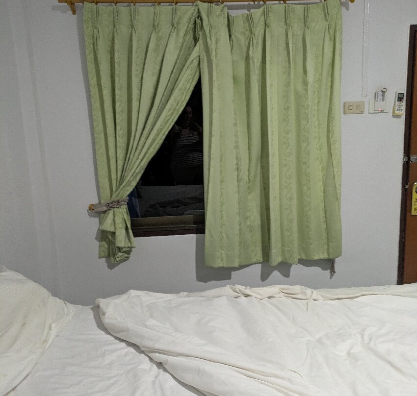 兰达尼斯海滩度假村主图