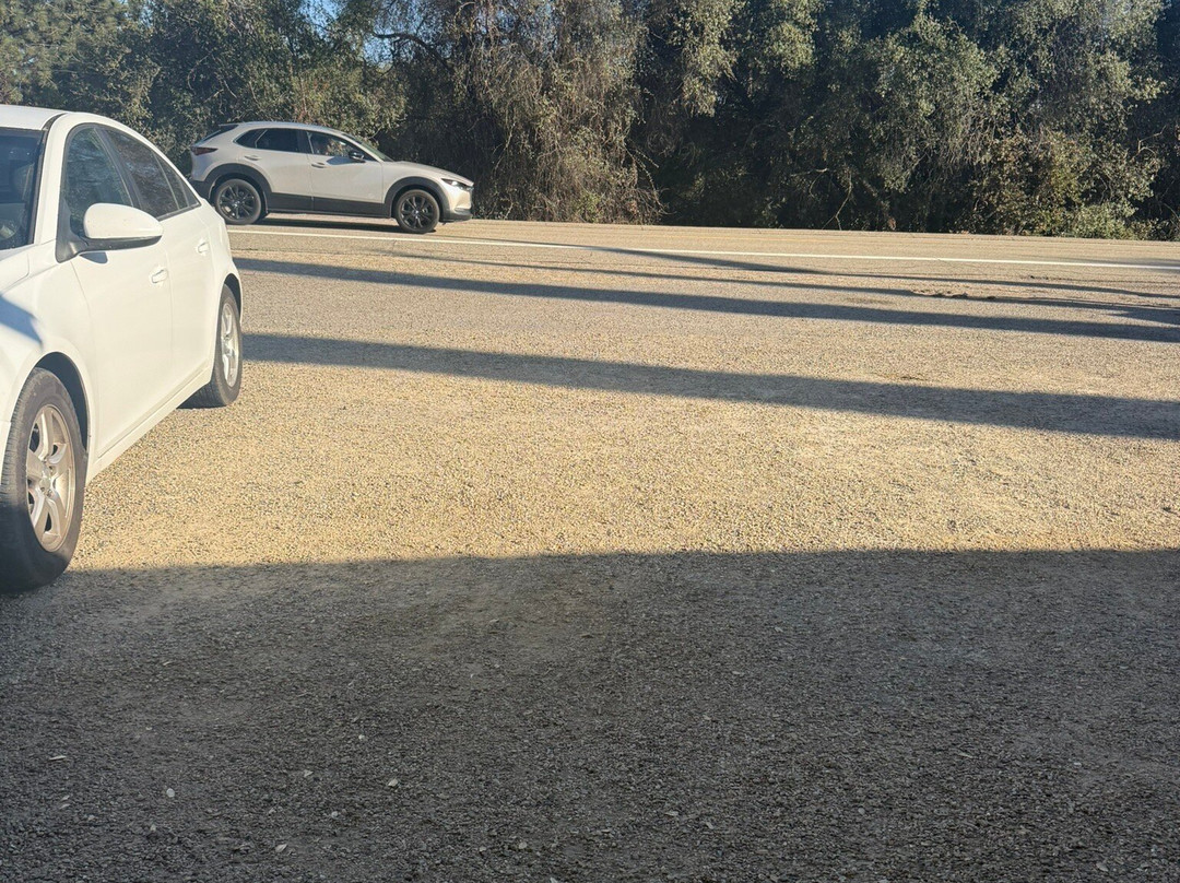 Gena's Sierra Inn And Restaurant主图