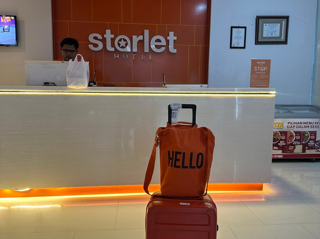 Starlet Hotel Serpong主图