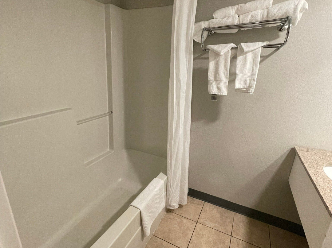 Howard Johnson by Wyndham South Portland主图