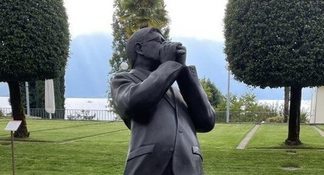 Statue Claude Nobs-蒙特勒必去景点