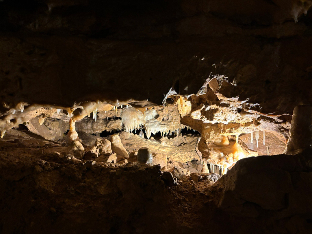 Crystal Cave-Spring Valley必去景点