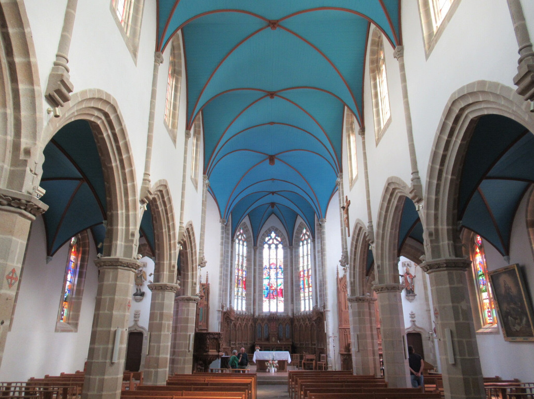 Eglise Saint-Julien-Chateauneuf du Faou必去景点
