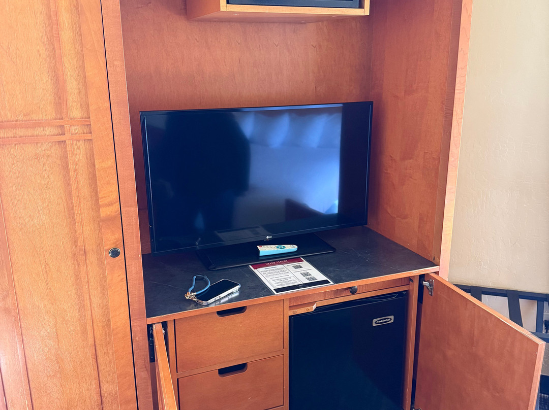 埃尔托瓦尔酒店主图