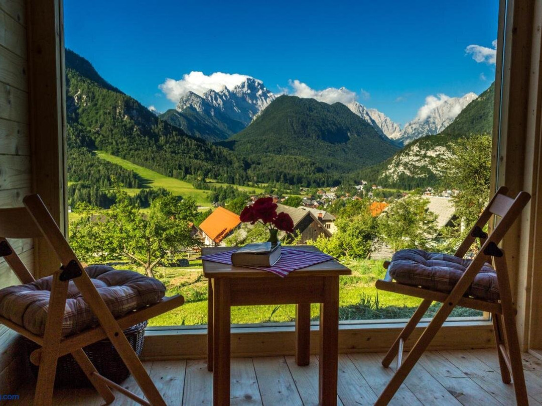 Mountain View Glamping