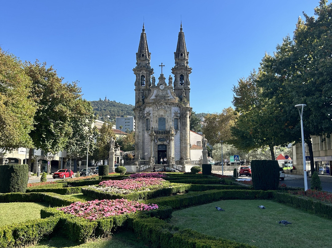 Igreja de Nossa Senhora da Consolação e Santos Passos-吉马良斯必去景点