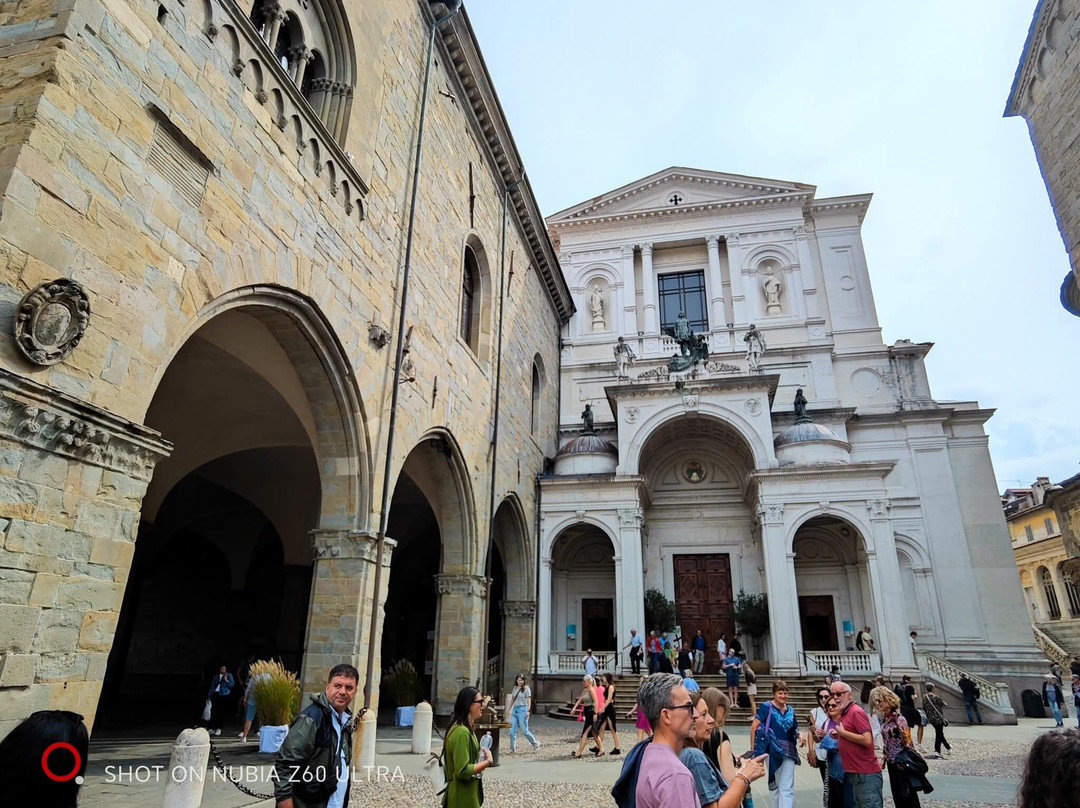 Cattedrale (Duomo) di Bergamo e Battistero-贝加莫必去景点