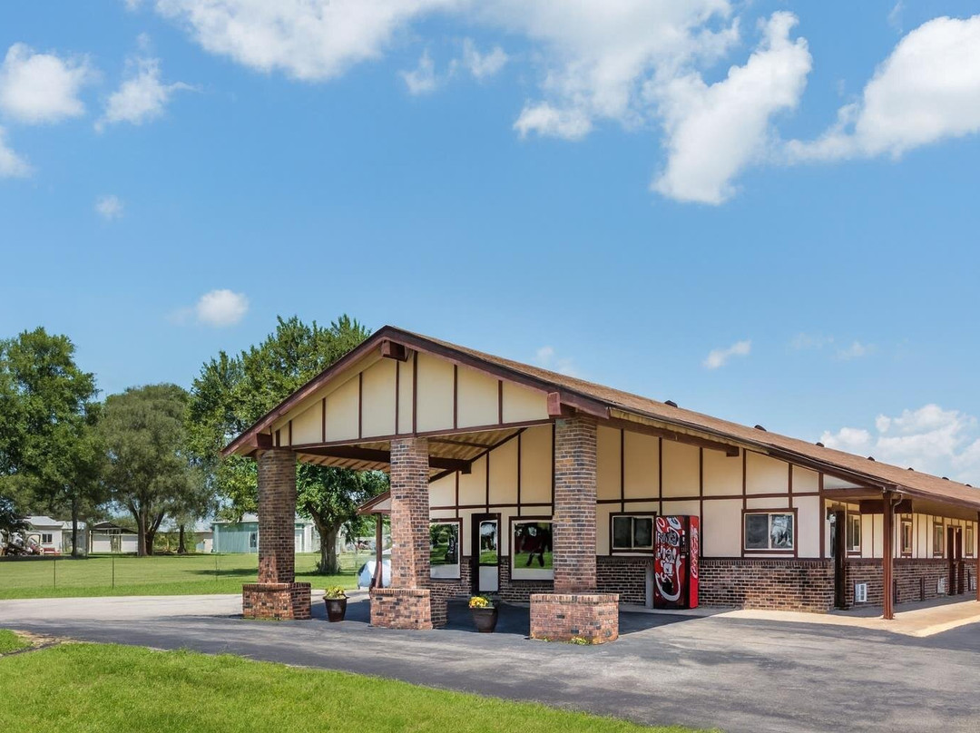 Elsmore酒店住宿-Americas Best Value Inn Chanute