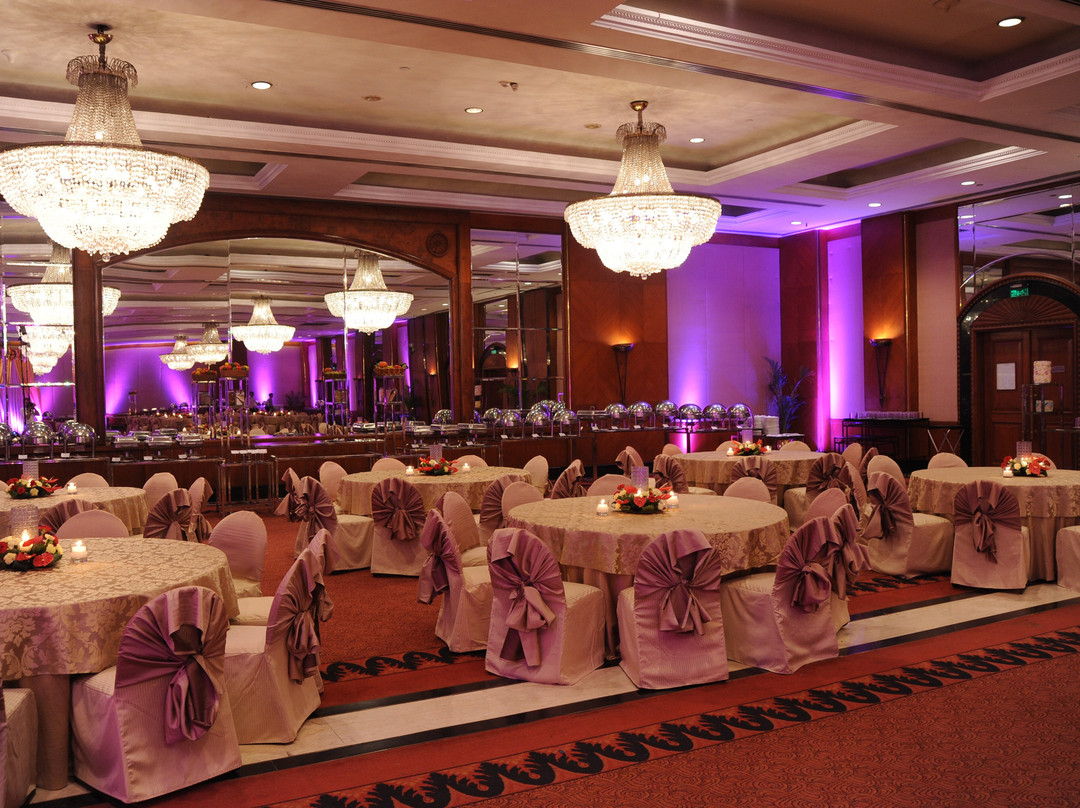 爱神酒店-希尔顿管理主图