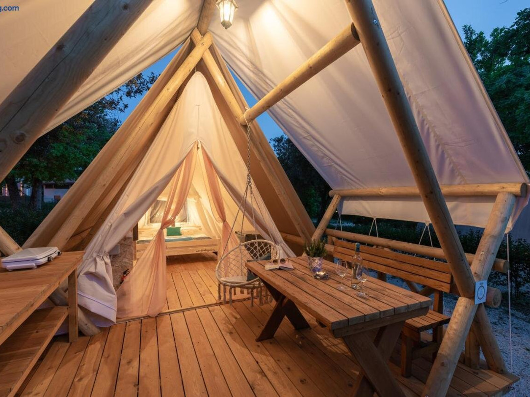 Eco Glamping Solaris Nudist