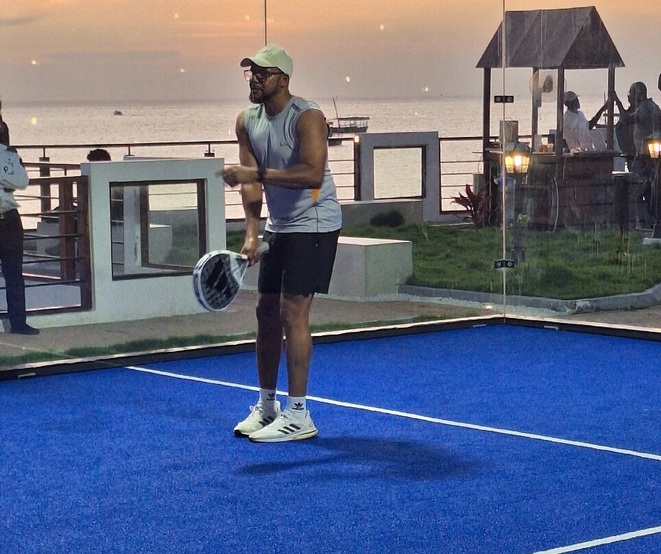 Karibu Padel-石头城必去景点