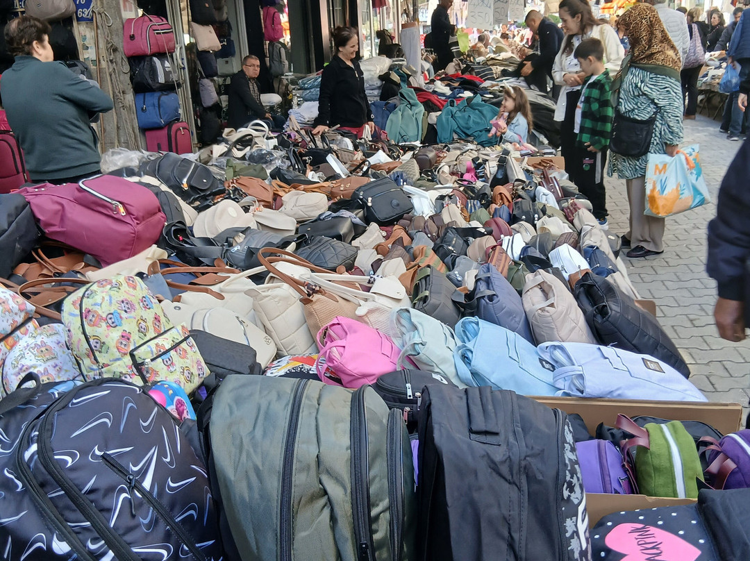 Çarşamba Pazarı-埃德雷米特必去景点