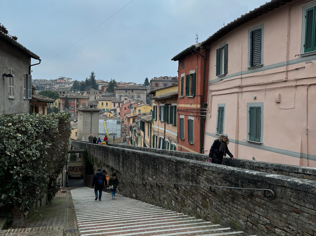 Acquedotto Medievale-佩鲁贾必去景点