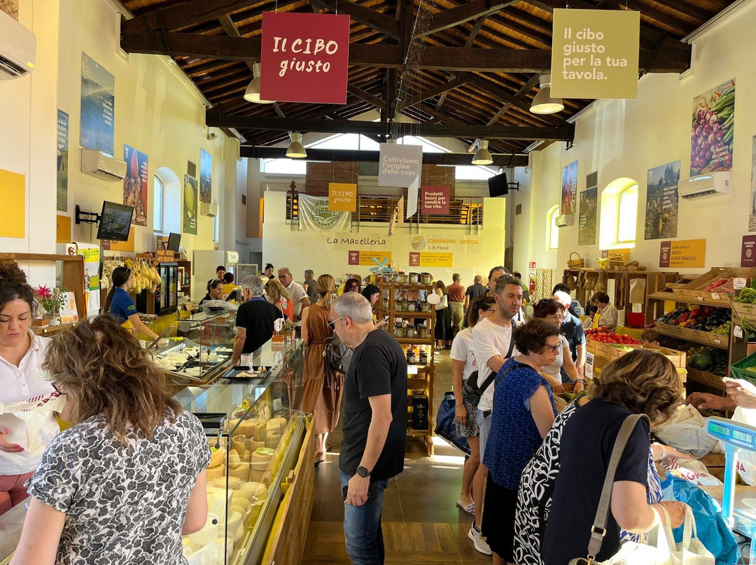 Mercato di Campagna Amica-科森扎必去景点