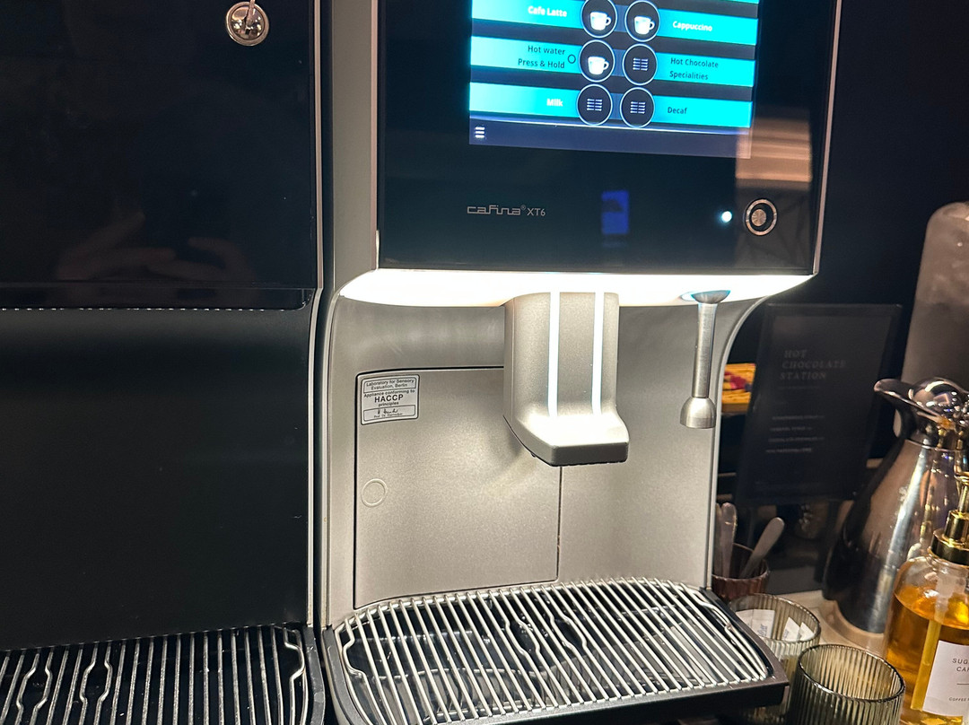 Clubrooms At Gatwick South Terminal-霍利必去景点